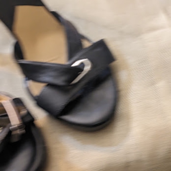 PRE-LOVED WOMENS MICHAEL KORS SIZE7 HEELS - Picture 2 of 5
